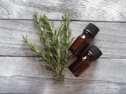 オイルについて【エッセンシャルオイル Roosemary】